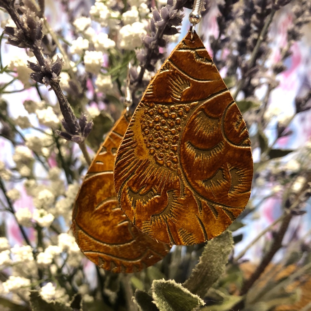 Handmade nutmeg tooled leather teardrop earrings